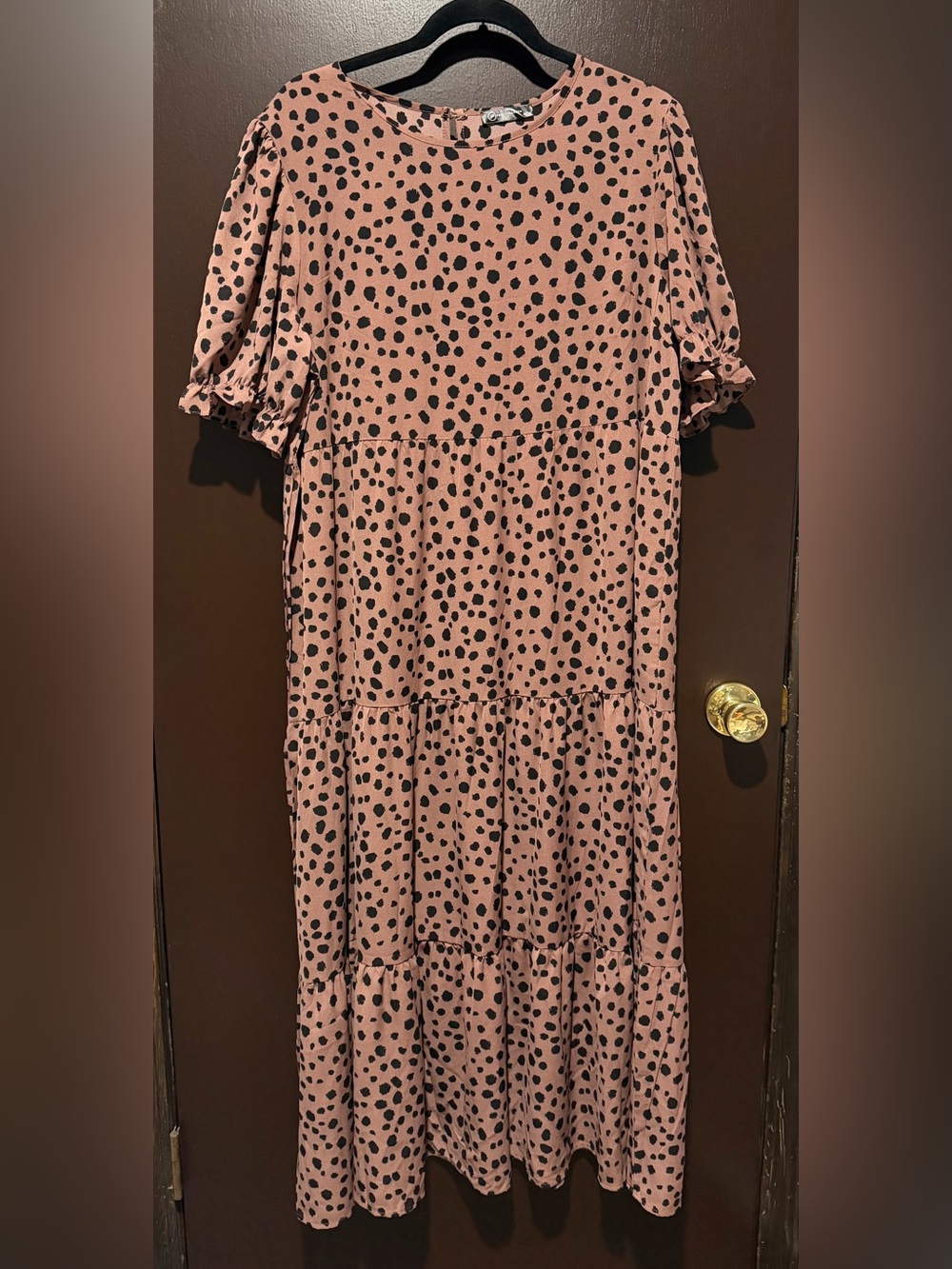 Midi Tiered Puff-Sleeve Dress in Dusty Rose